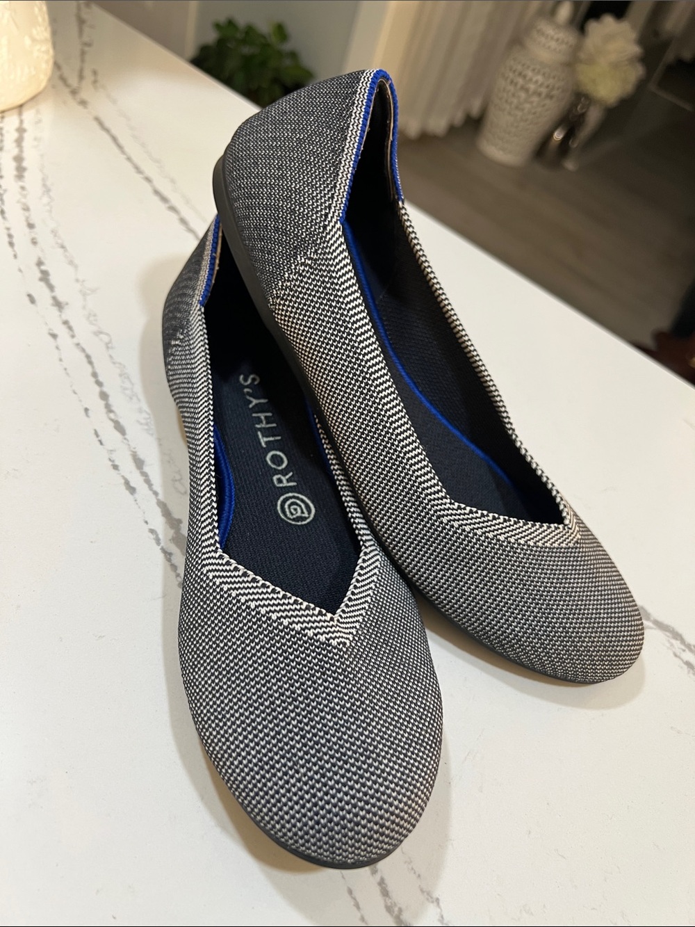 Rothy's Black & White Knit Ballet Flats with Blue Trim size 8.5 - Picture 9 of 13